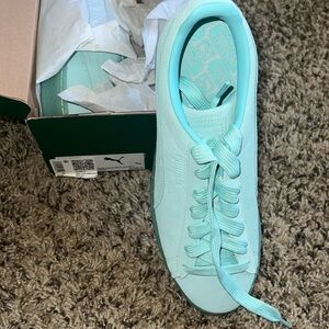 PUMA SHOES WOMEN SIZE 10